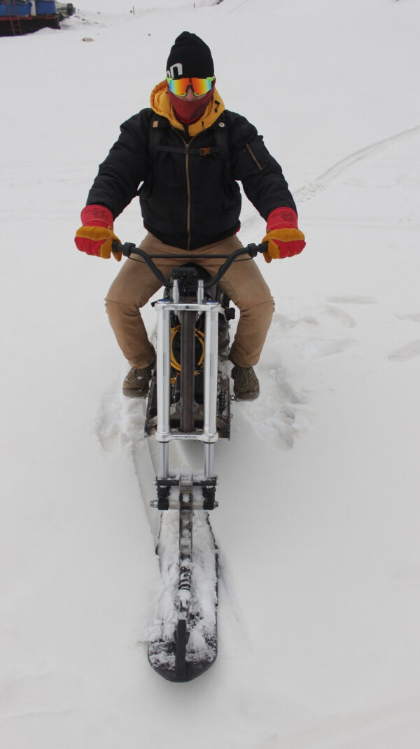 Powerful electric snowbike_electric snowmobile_electric snowscooter_electric sled_mtt136_moonbikes_electric bike for snow_10